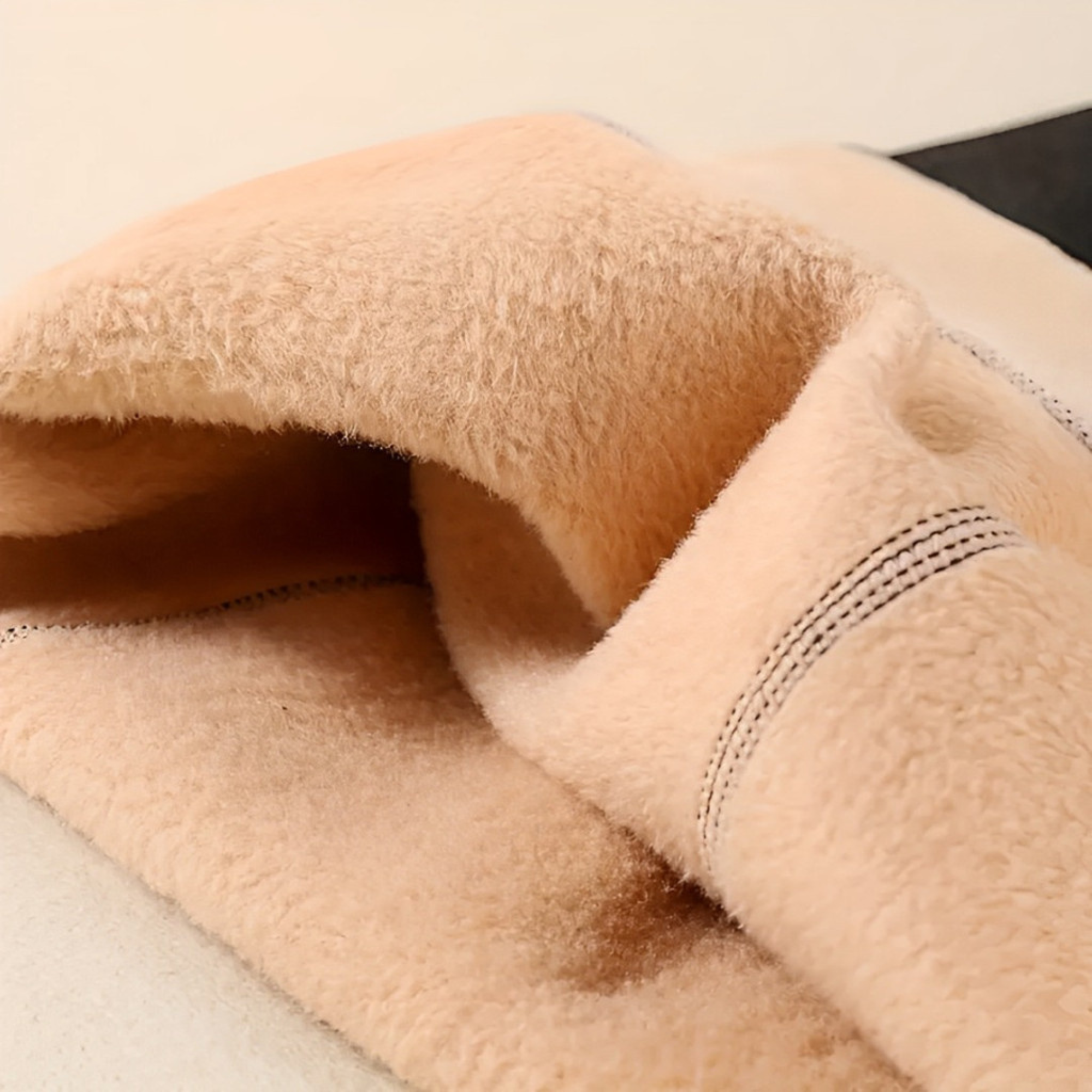 Meia Calça Peluciada Térmica - Conforto e Estilo no Inverno - Tamanho Único (36 ao 46 - PP ao GG) - Imagem 6